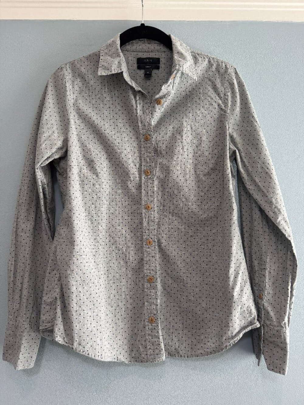 J. CREW Long Sleeve Button Down Perfect Shirt Grey with Navy Blue Polka Dots 4